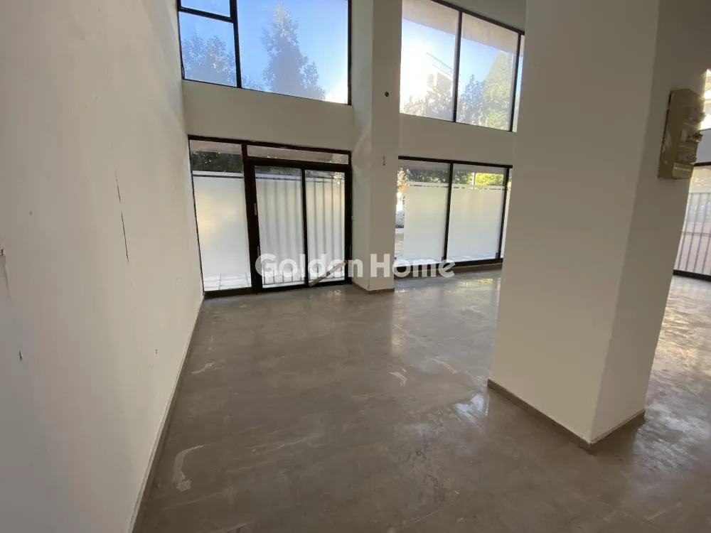 Shop 120m²  - 5