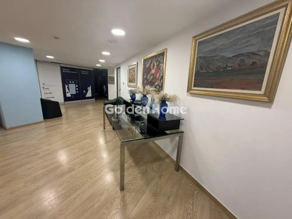 Shop 896m²  - 3