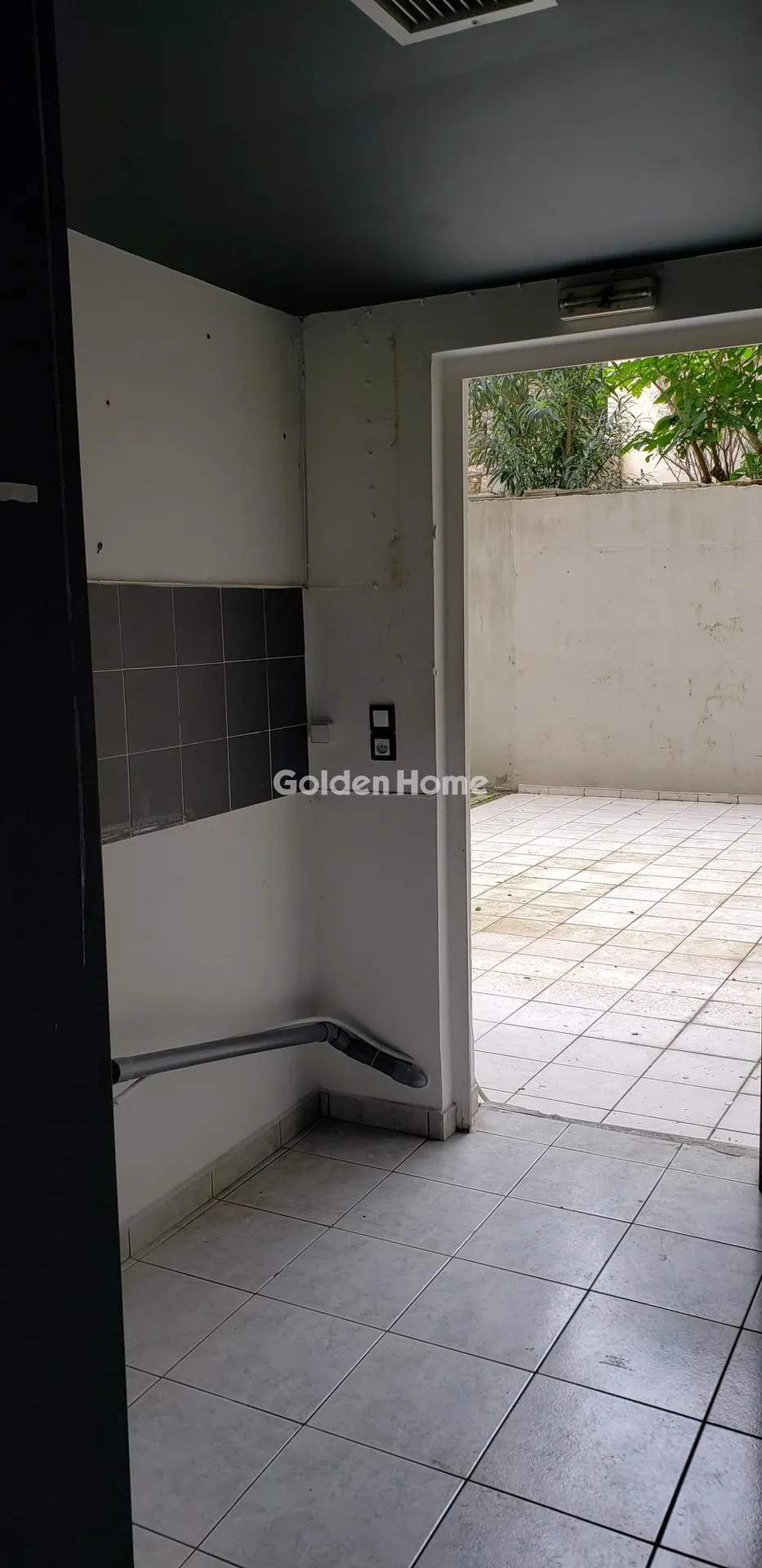Shop 90m²  - 4