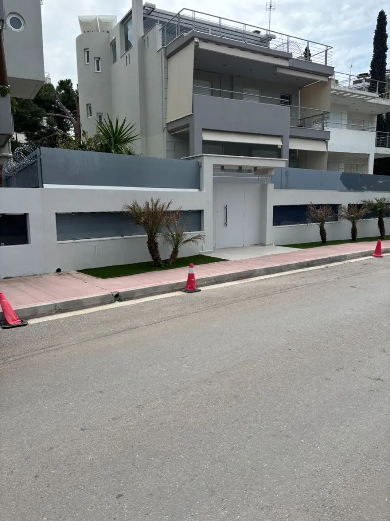 Μεζονέτα 255τ.μ.  - 2