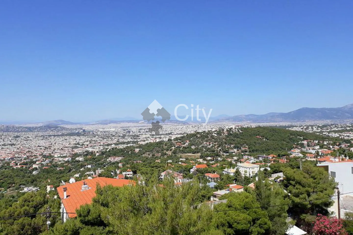 Διαμέρισμα 183τ.μ.  - 2