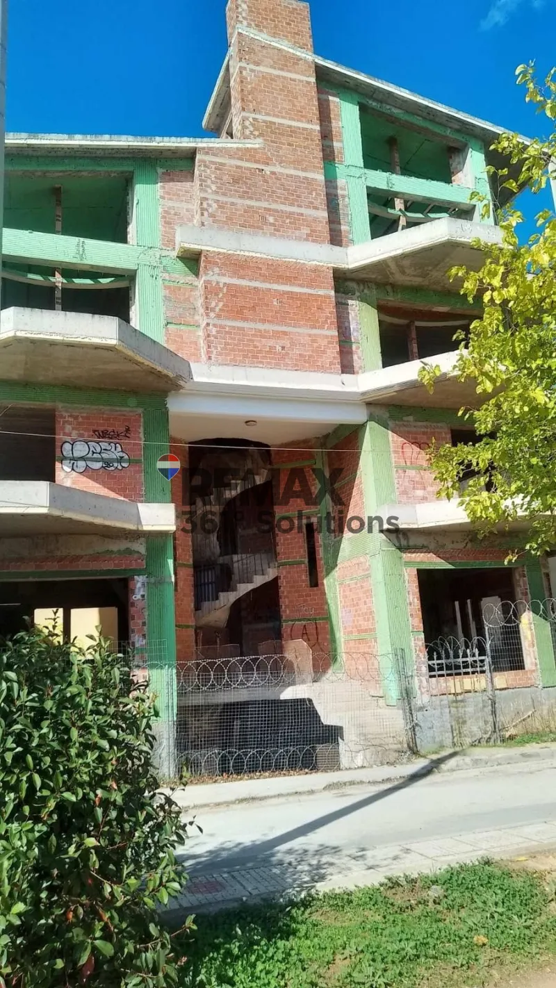Standalone residential building 700m²  - 4