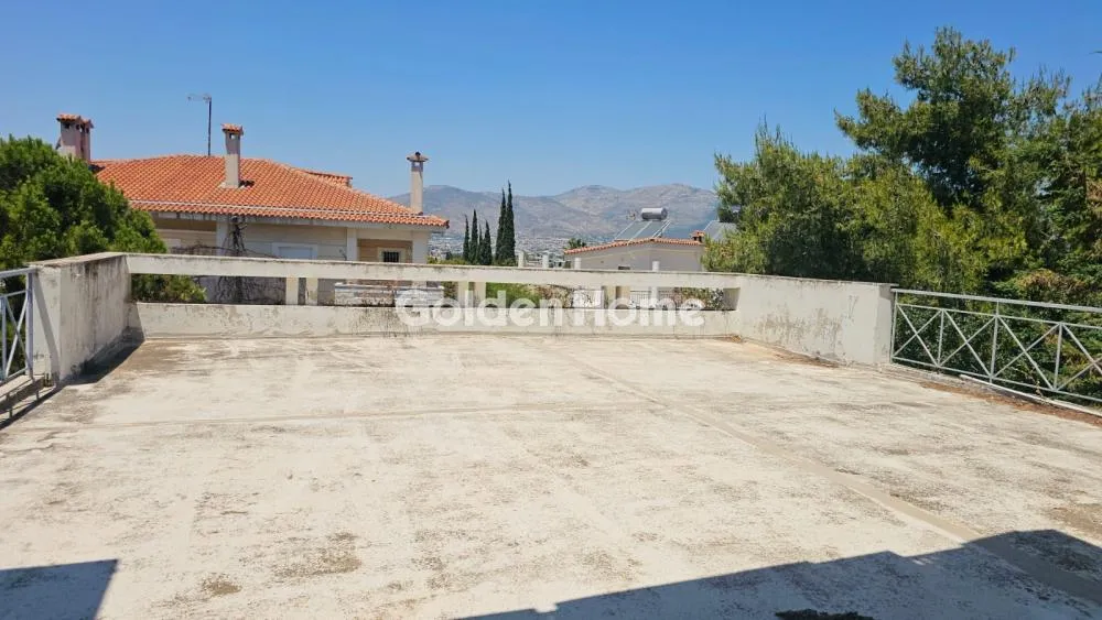 Άλλο..  580τ.μ.  - 2