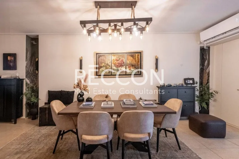 Standalone residential building 560m²  - 4
