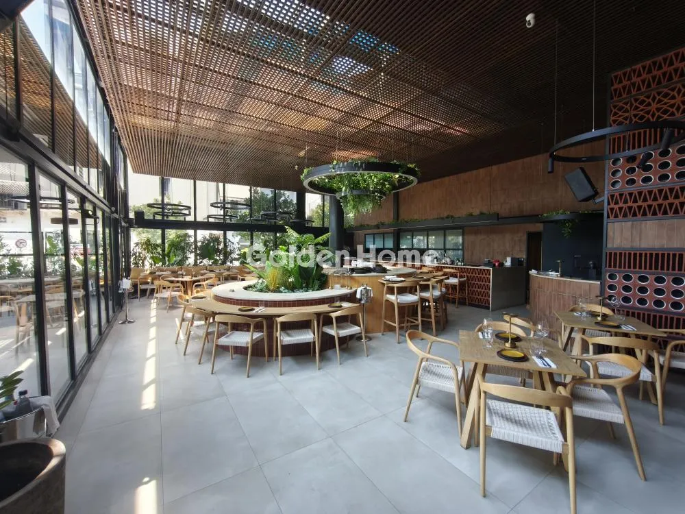 Other .. 450m²  - 2