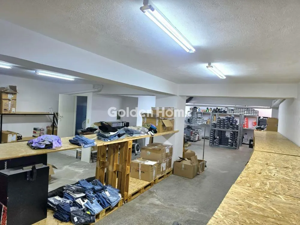 Shop 90m²  - 4