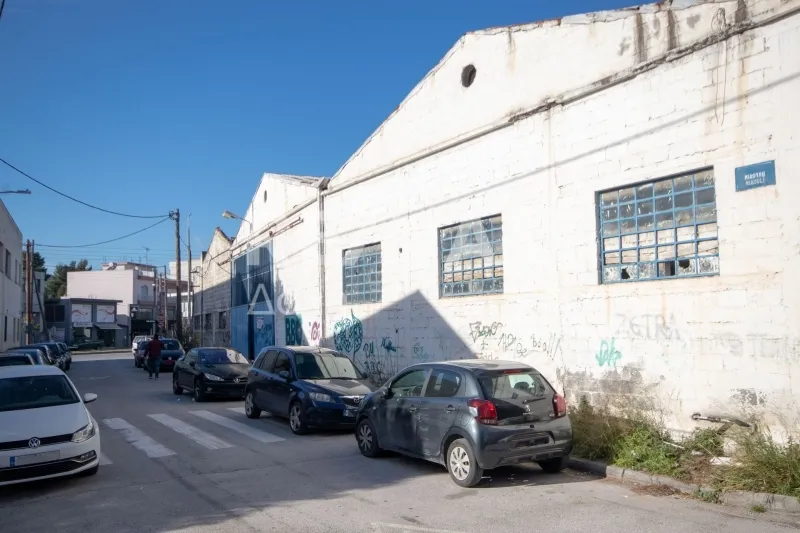 Αποθήκη 530τ.μ.  - 3