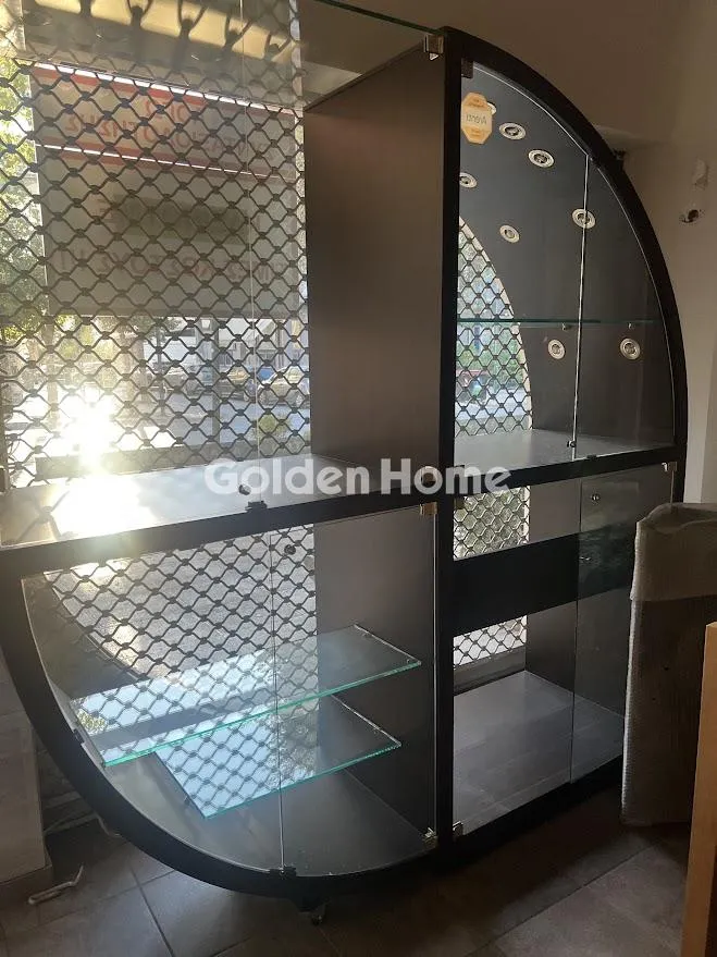Κατάστημα 32τ.μ.  - 3