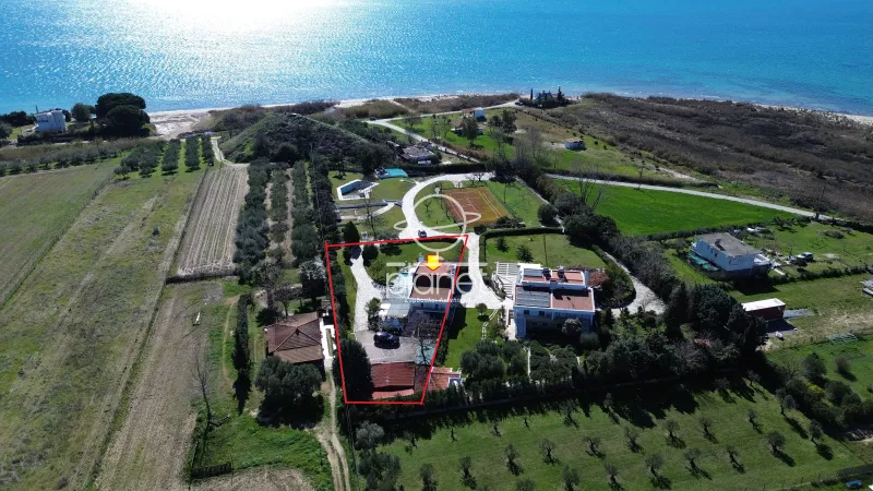 Detached house 300m²  - 5