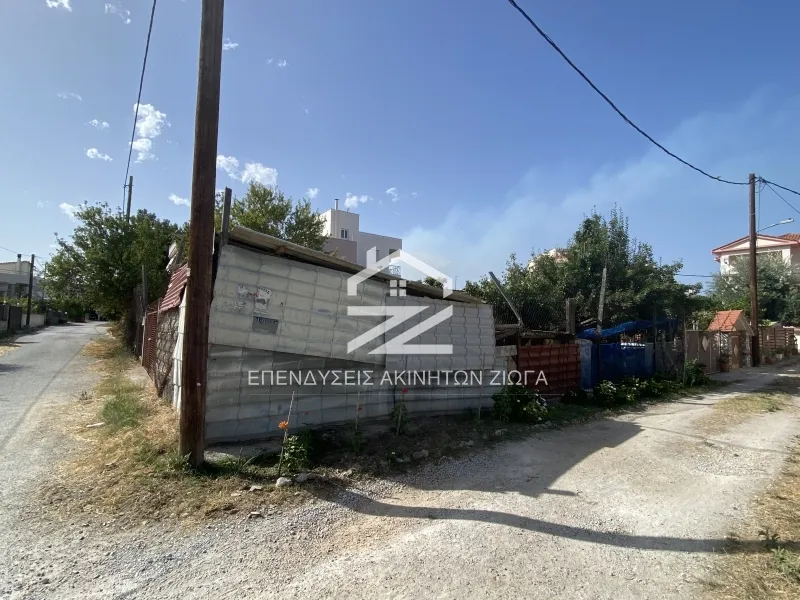 Οικόπεδο 280τ.μ.  - 3