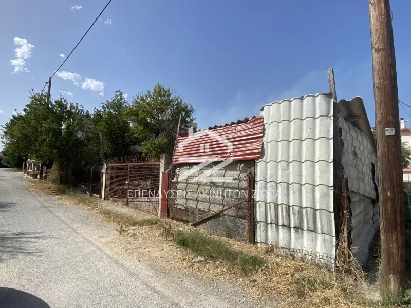 Οικόπεδο 280τ.μ.  - 4