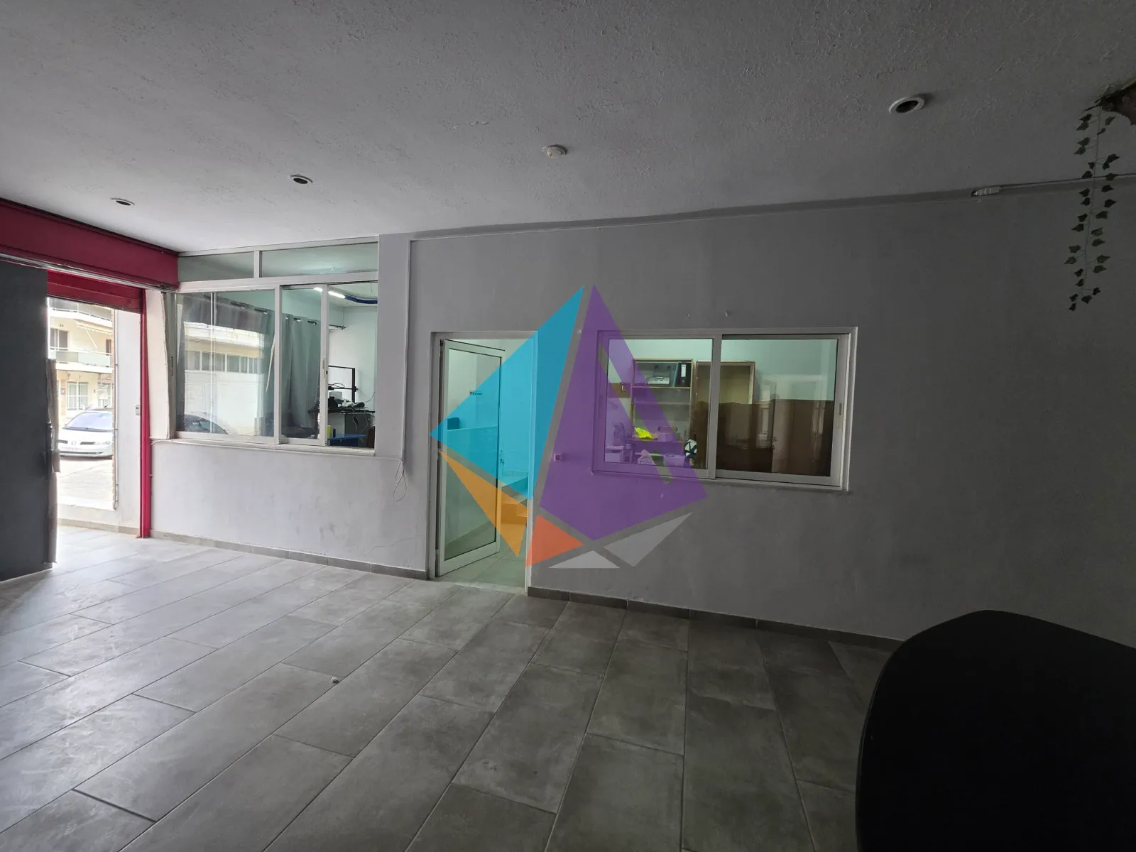 Standalone office building 813m²  - 2