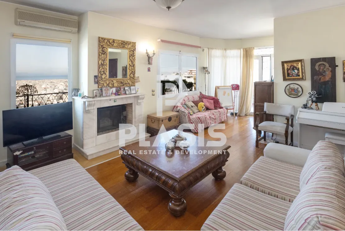 Standalone residential building 490m²  - 2