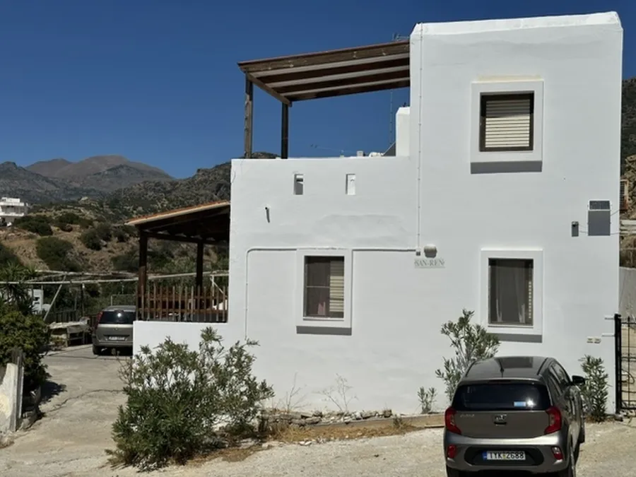 Standalone residential building 600m²  - 2
