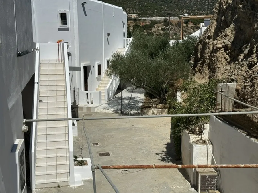 Standalone residential building 600m²  - 5