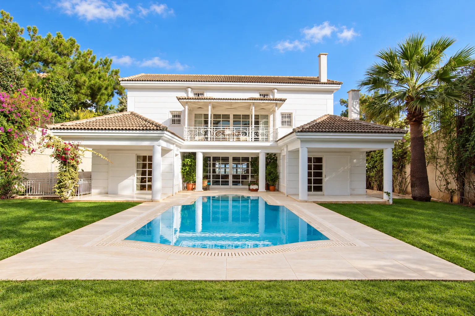 Detached house 1300m²  - 2