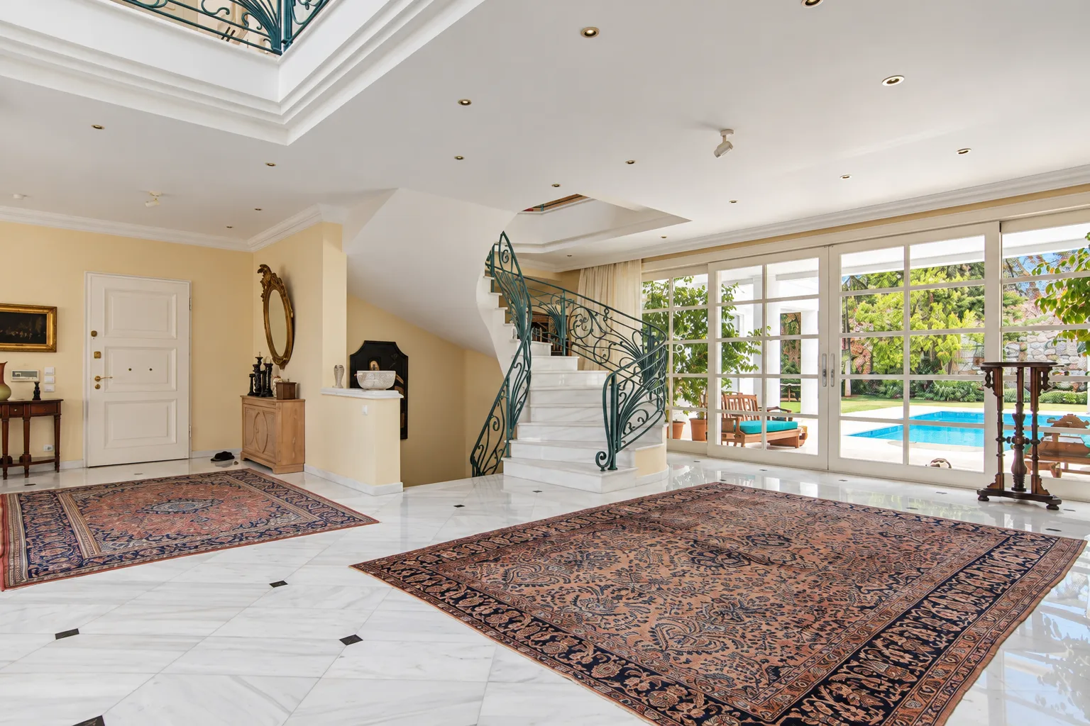 Detached house 1300m²  - 3