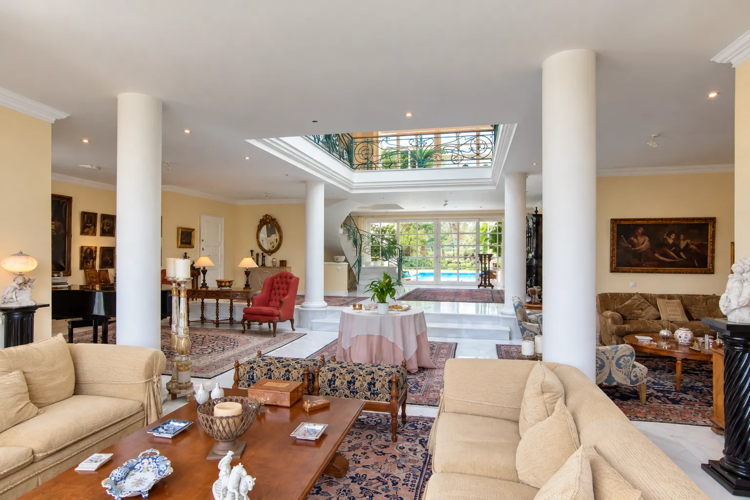 Detached house 1300m²  - 5