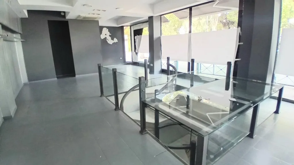 Shop 140m²  - 4
