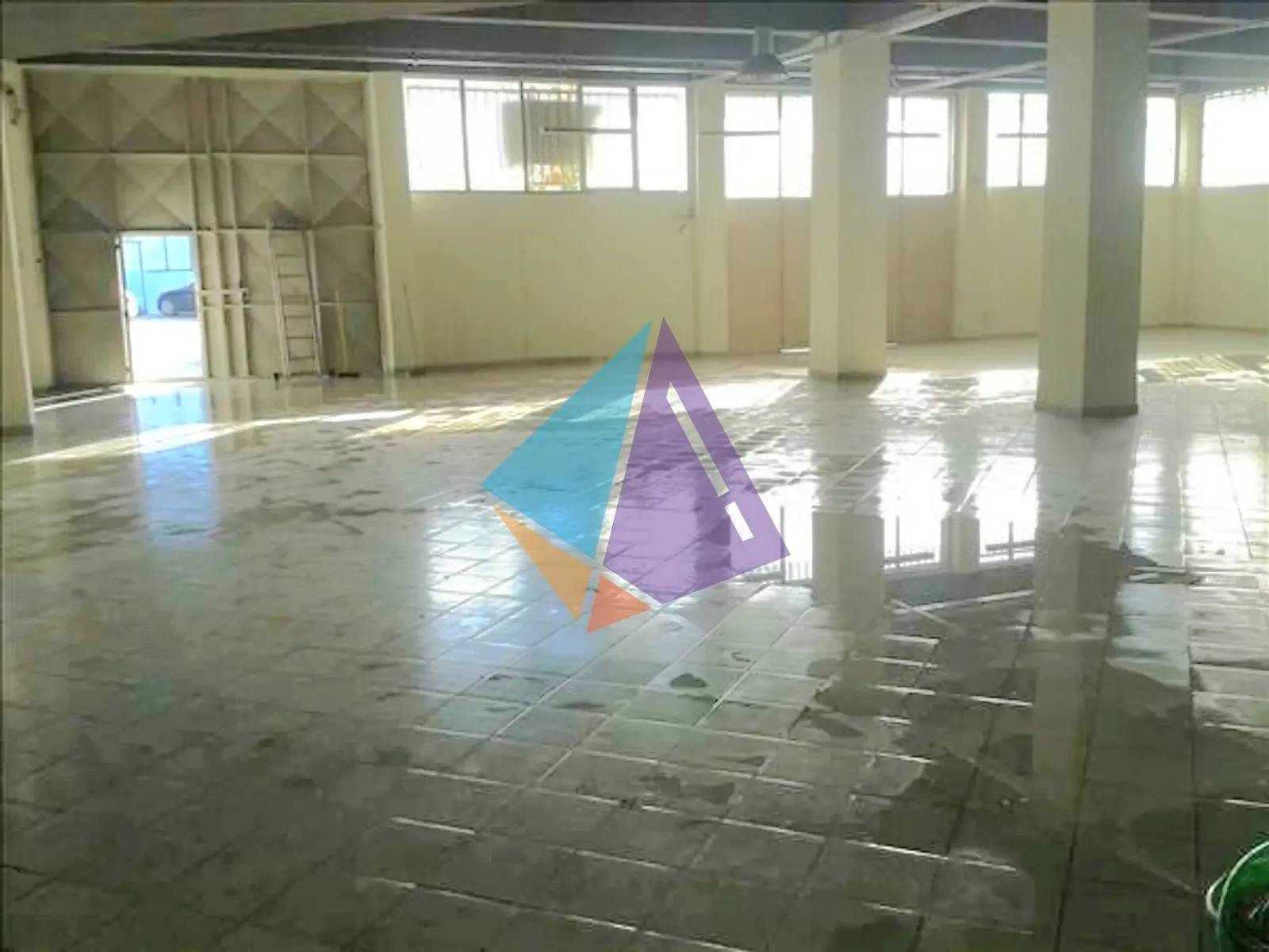 Small Industry / Industrial spaces 500m²  - 3
