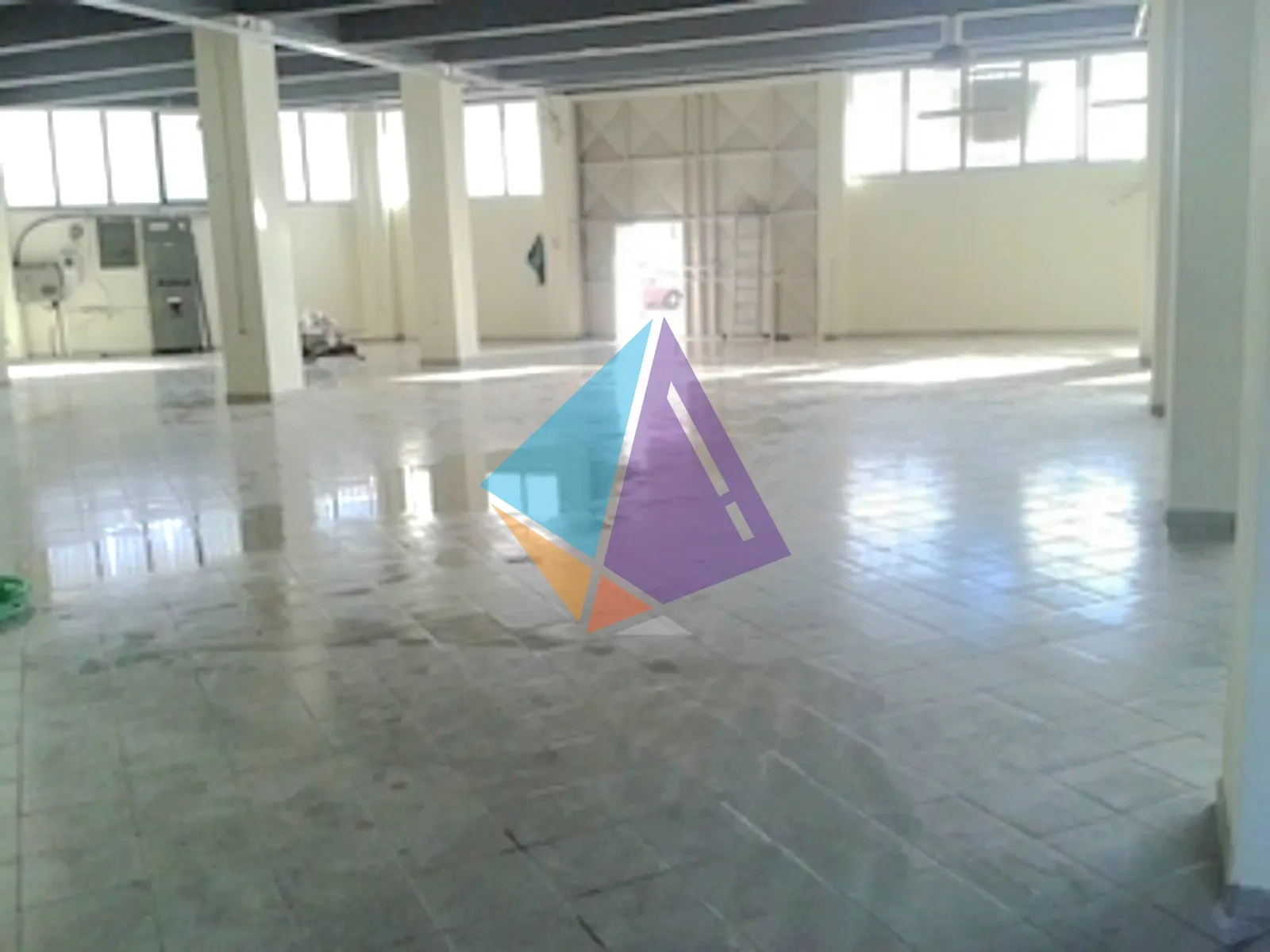 Small Industry / Industrial spaces 500m²  - 4