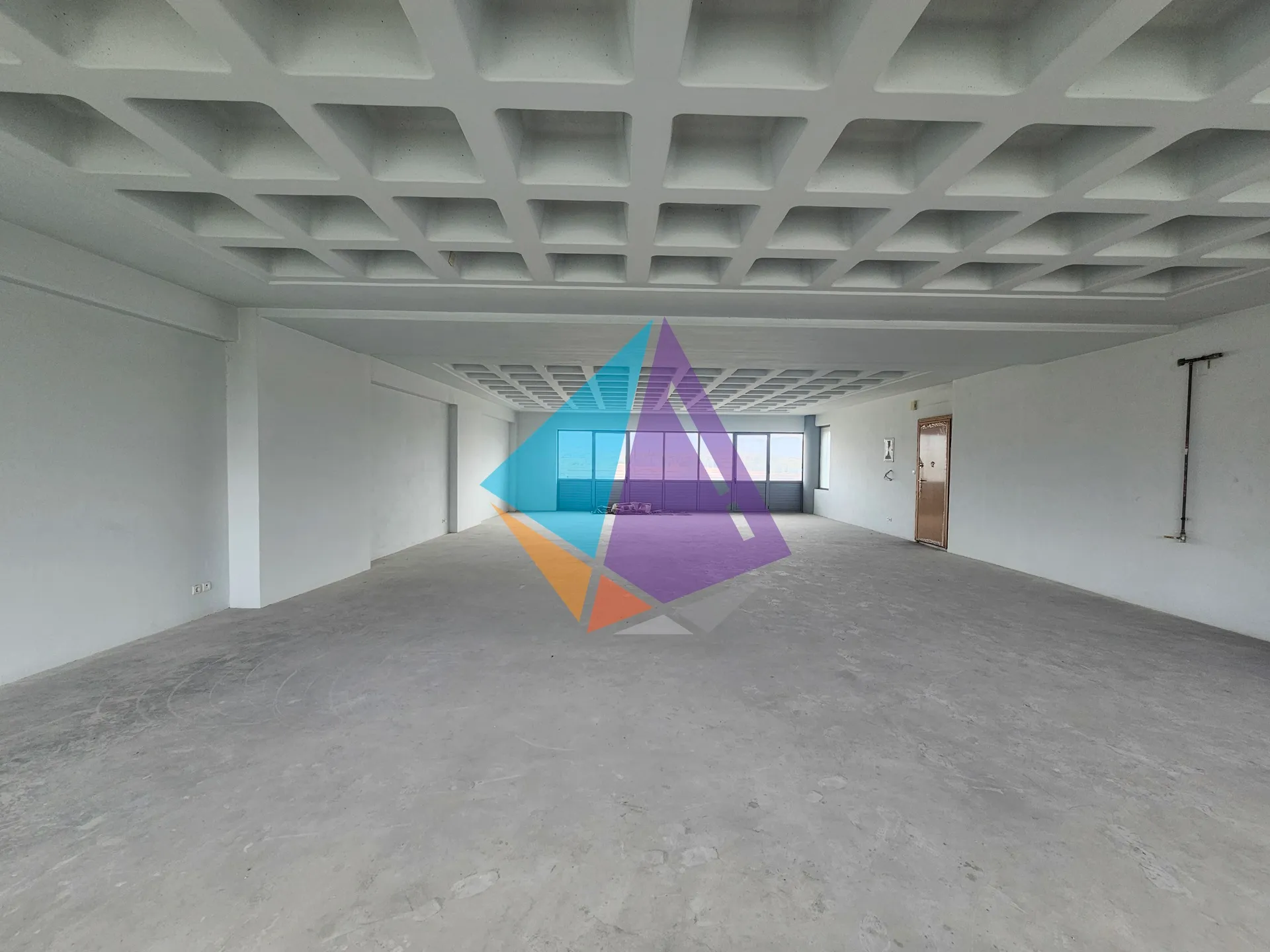 Standalone office building 1800m²  - 3