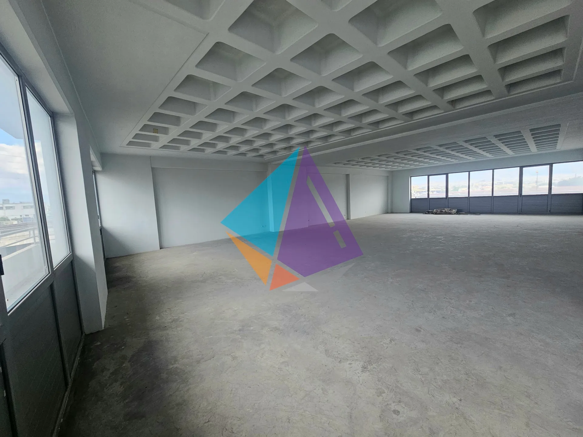 Standalone office building 1800m²  - 4