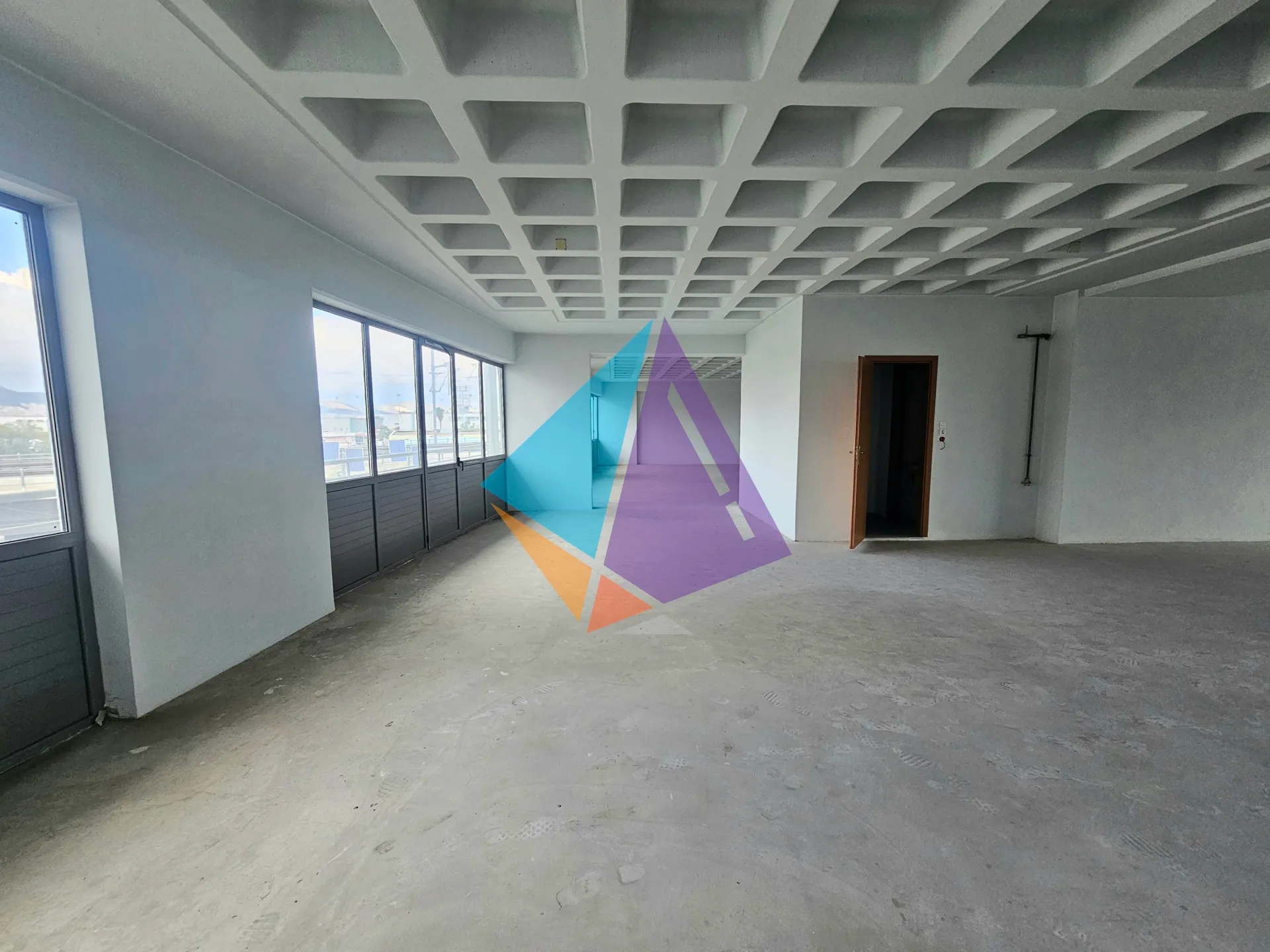 Standalone office building 1800m²  - 5