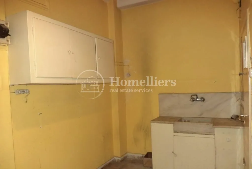 Standalone residential building 490m²  - 4