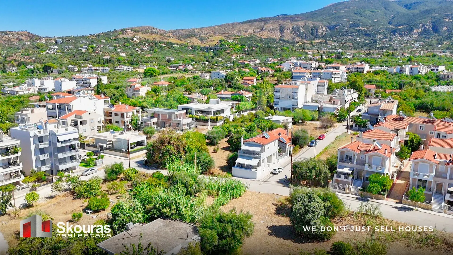 Οικόπεδο 182τ.μ.  - 5