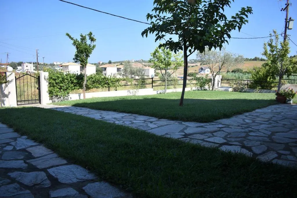 Διαμέρισμα 200τ.μ.  - 3