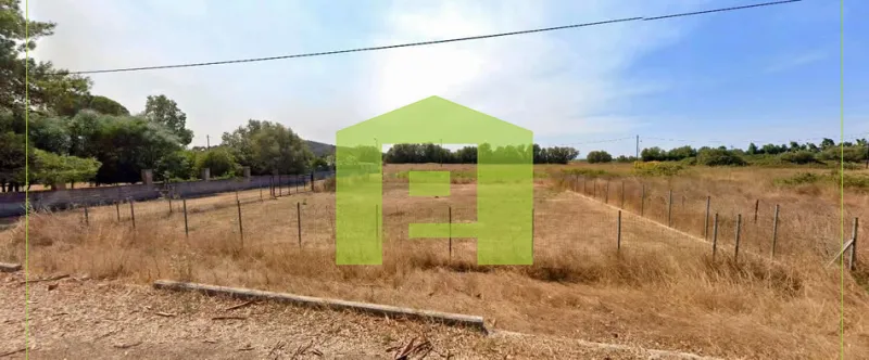 Plot 610m²  - 2