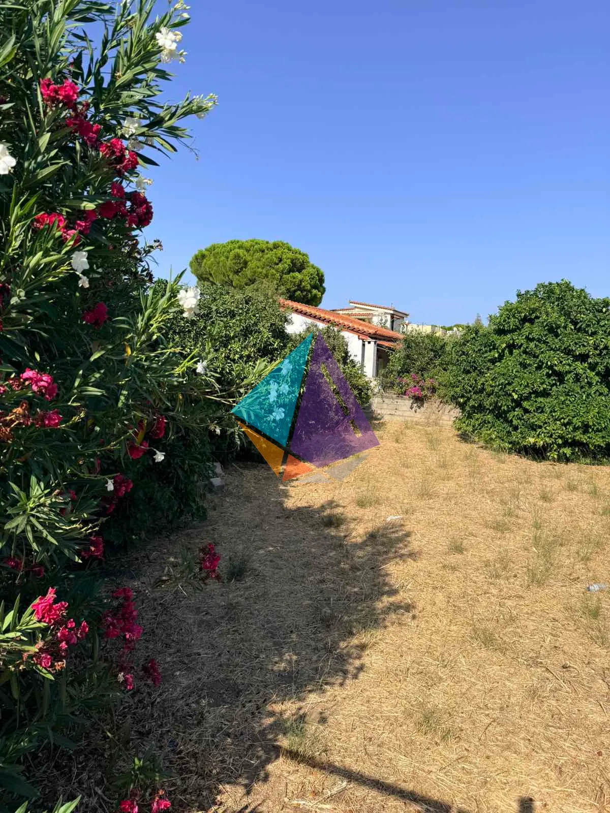 Plot 280m²  - 2