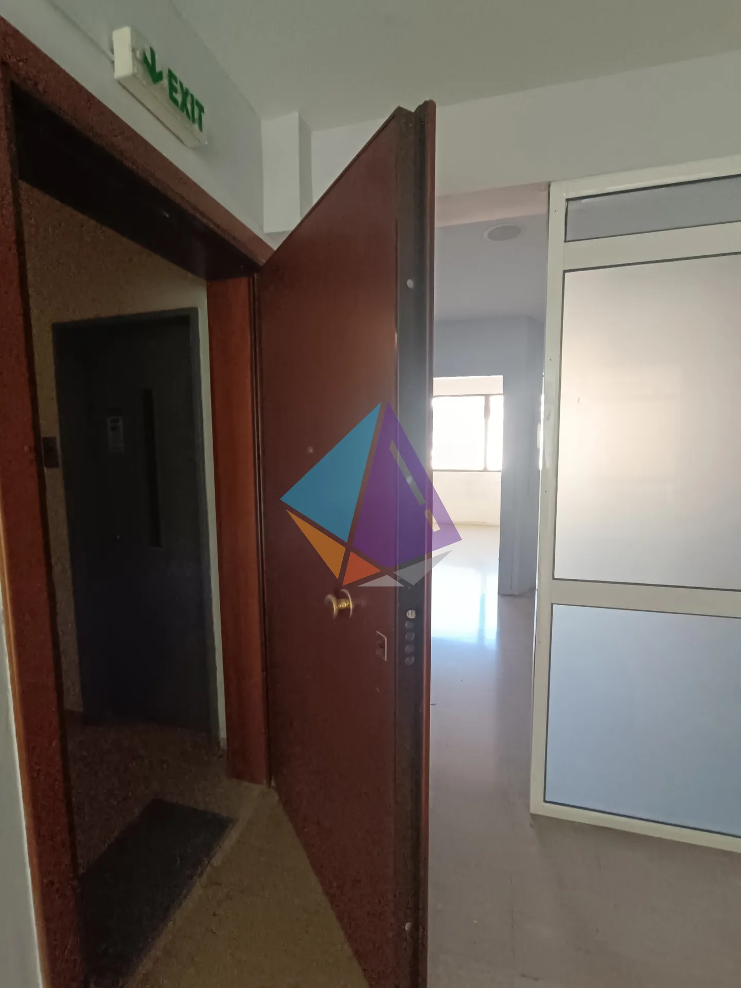 Office 94m²  - 4