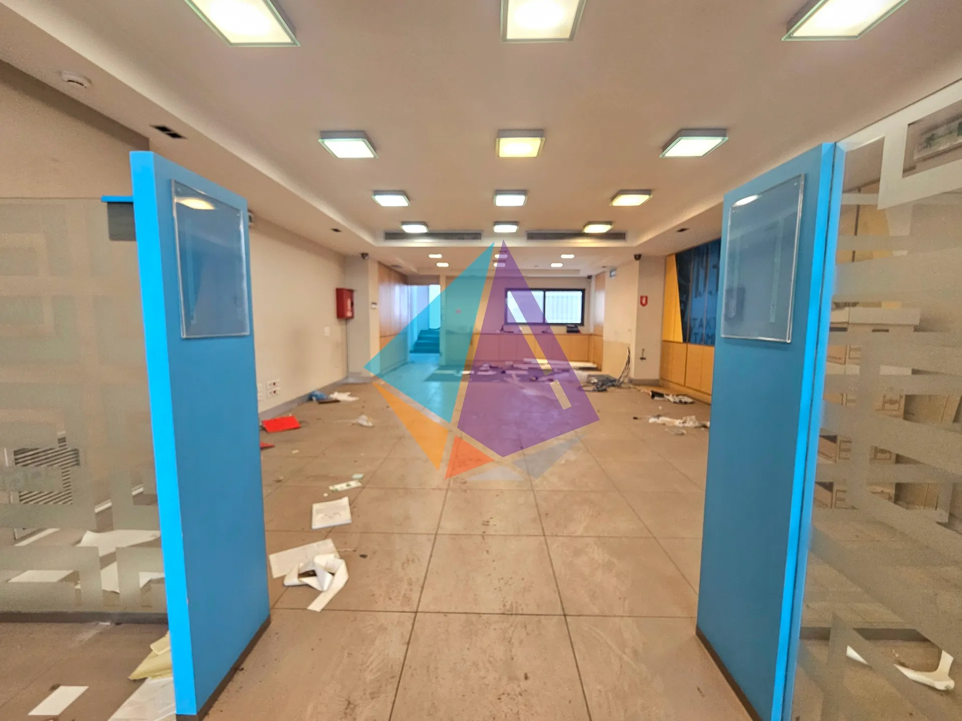 Shop 273m²  - 3