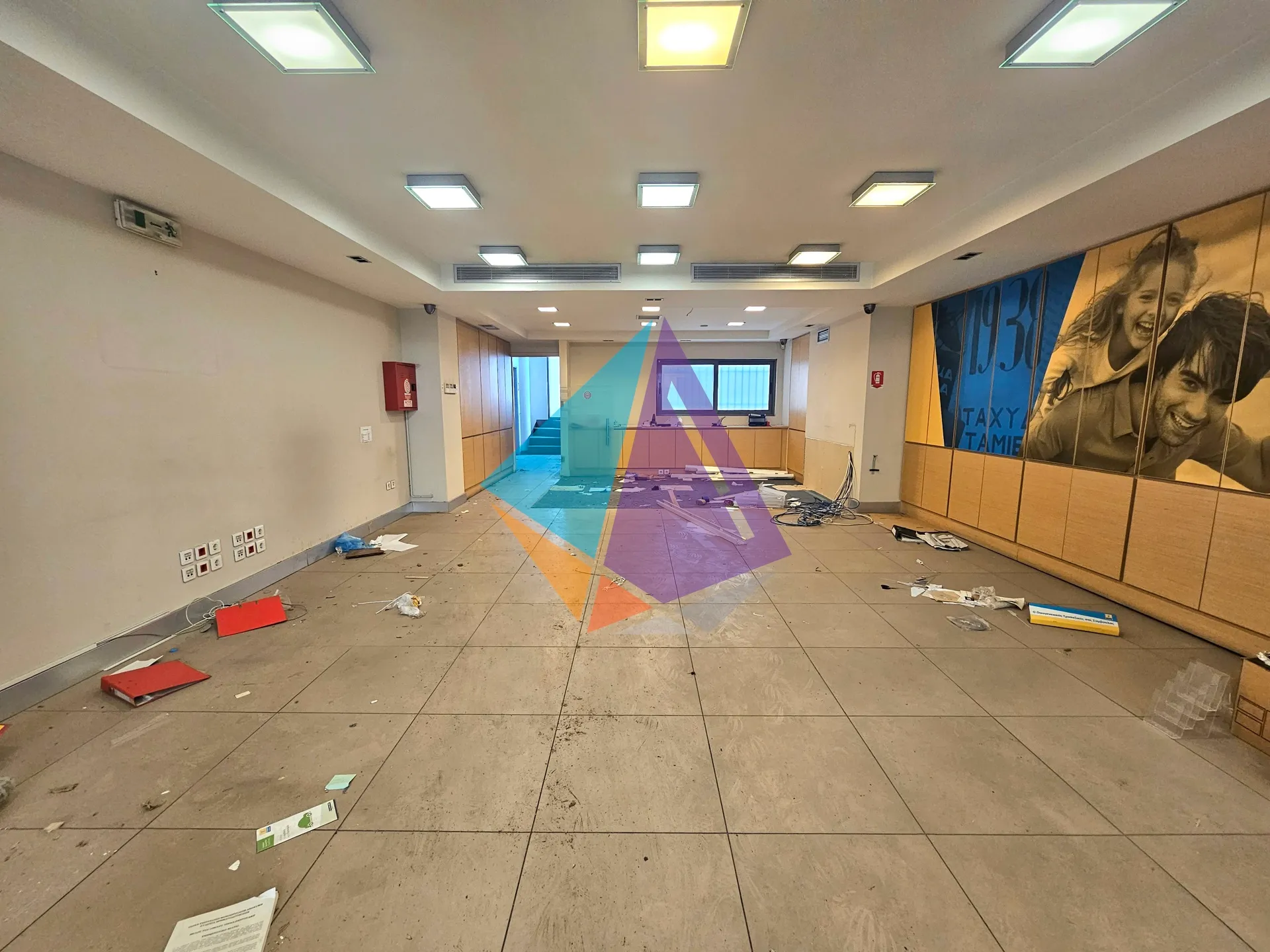 Shop 273m²  - 4