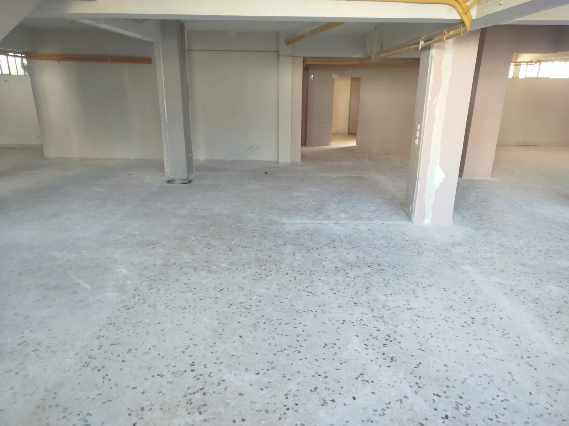 Warehouse 270m²  - 2