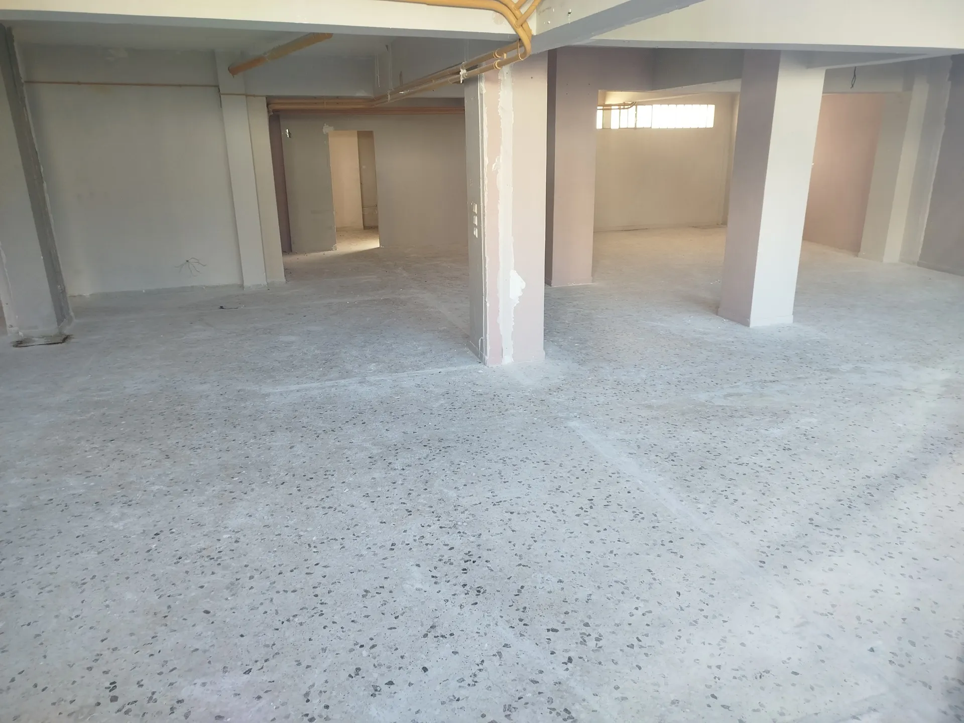 Warehouse 270m²  - 3