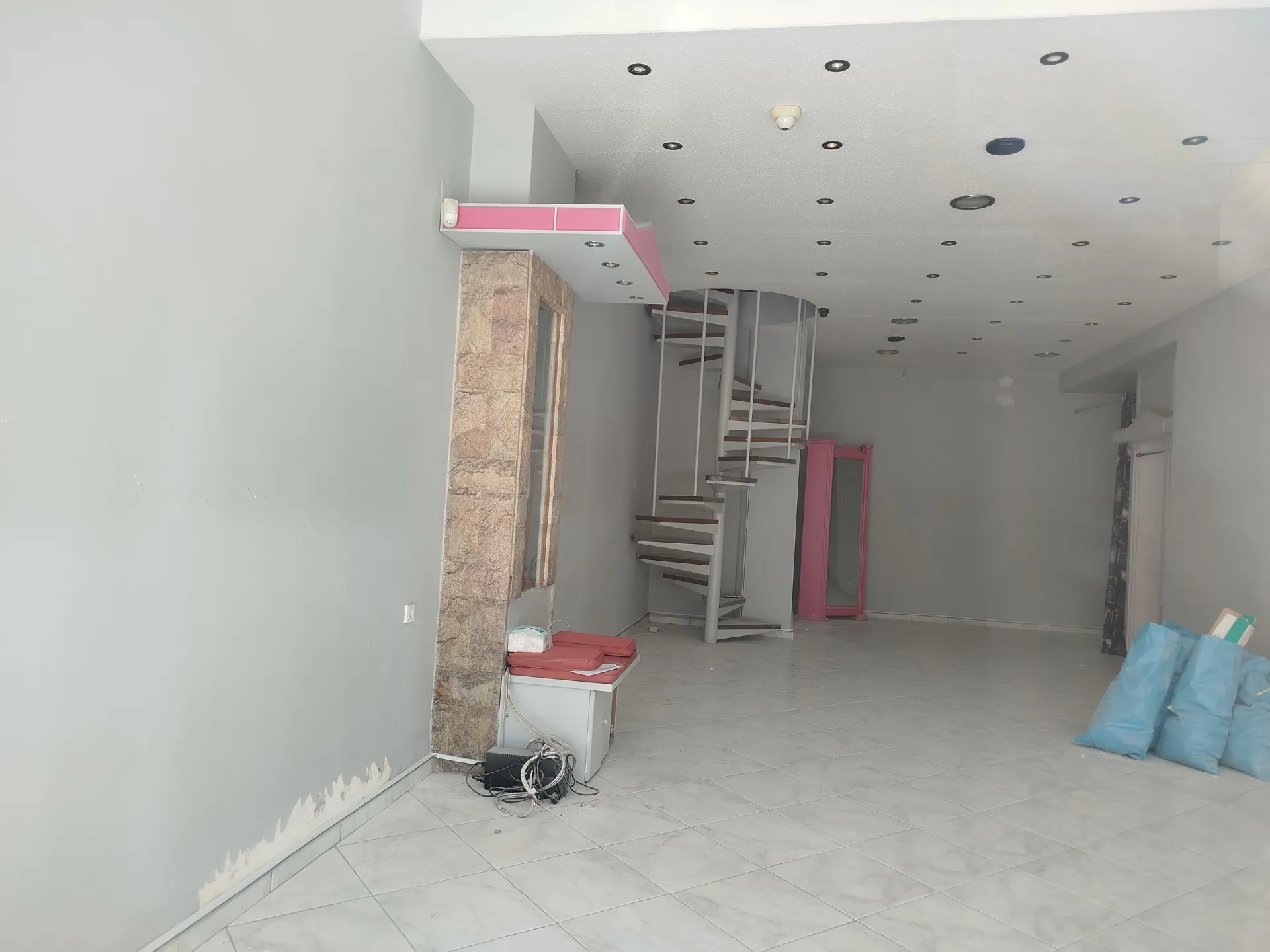 Shop 114m²  - 2
