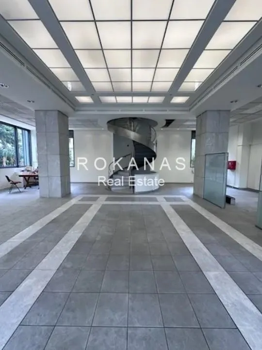 Shop 580m²  - 2