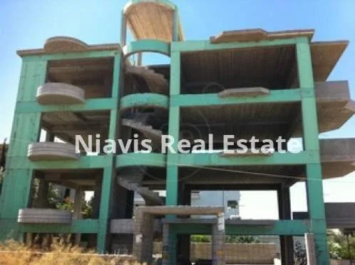 Standalone residential building 700m²  - 3