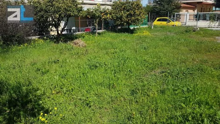 Οικόπεδο 305τ.μ.  - 2